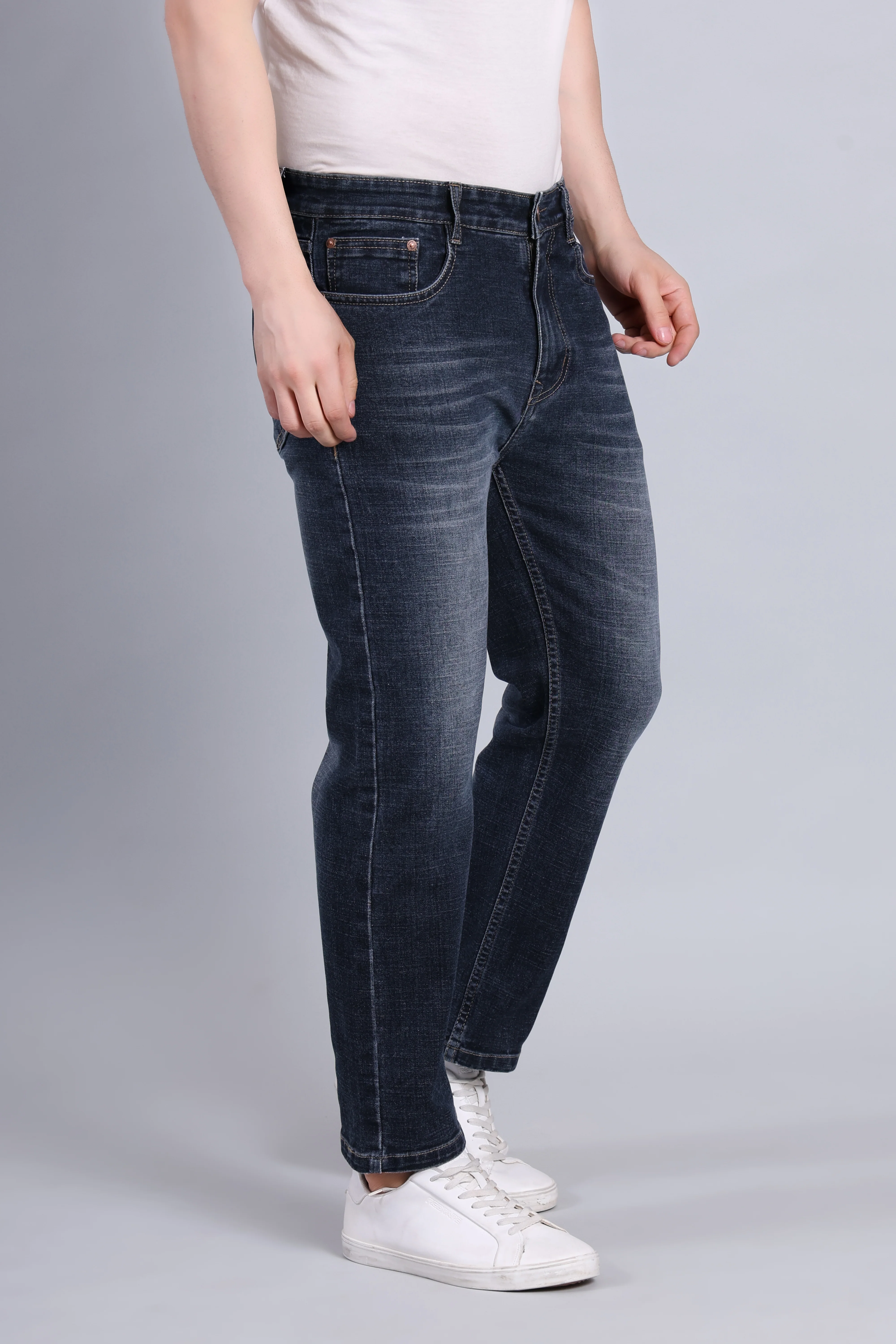 Red Boffin Men's Relaxed Fit Dark Blue Jeans - Image 3