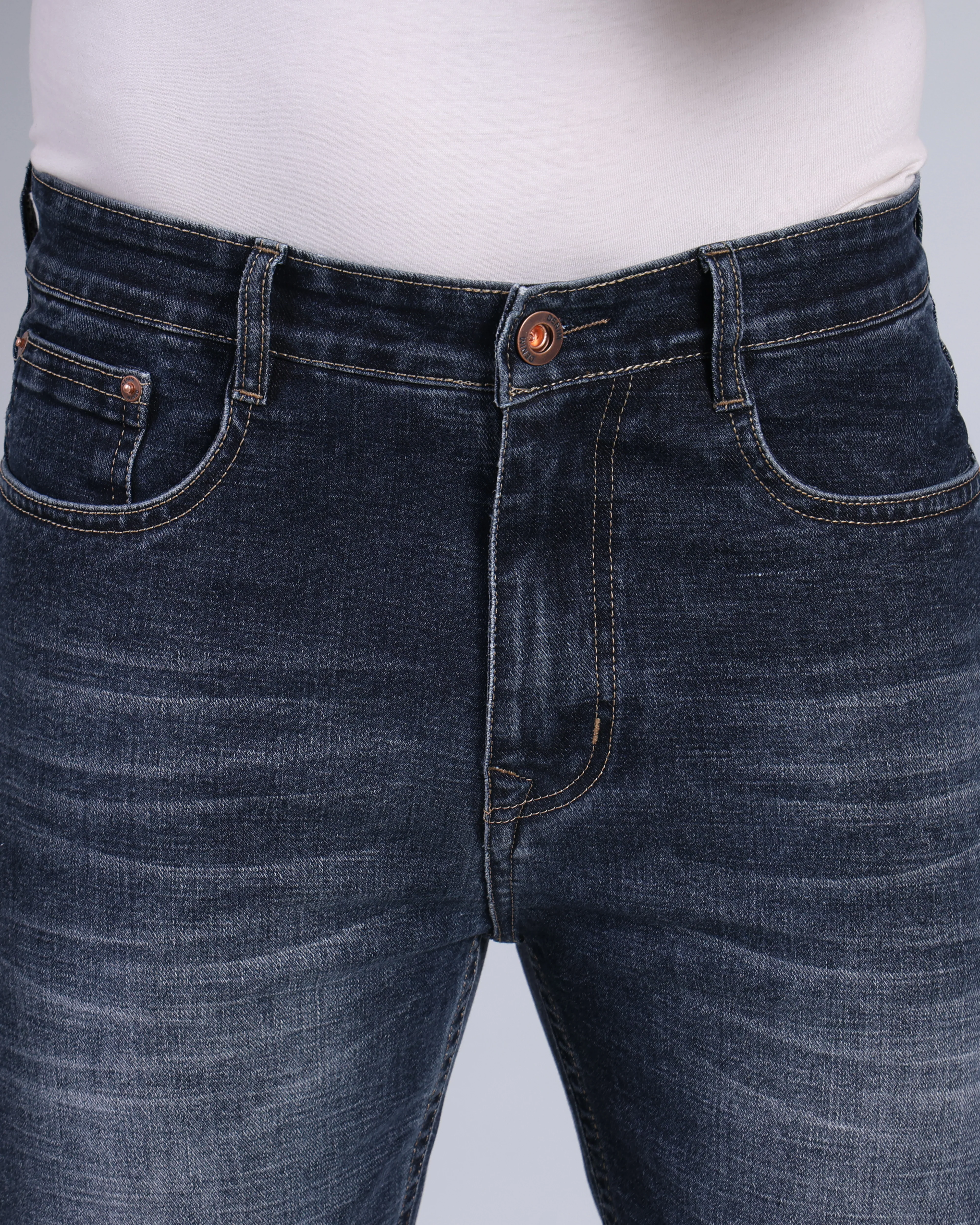 Red Boffin Men's Relaxed Fit Dark Blue Jeans - Image 5