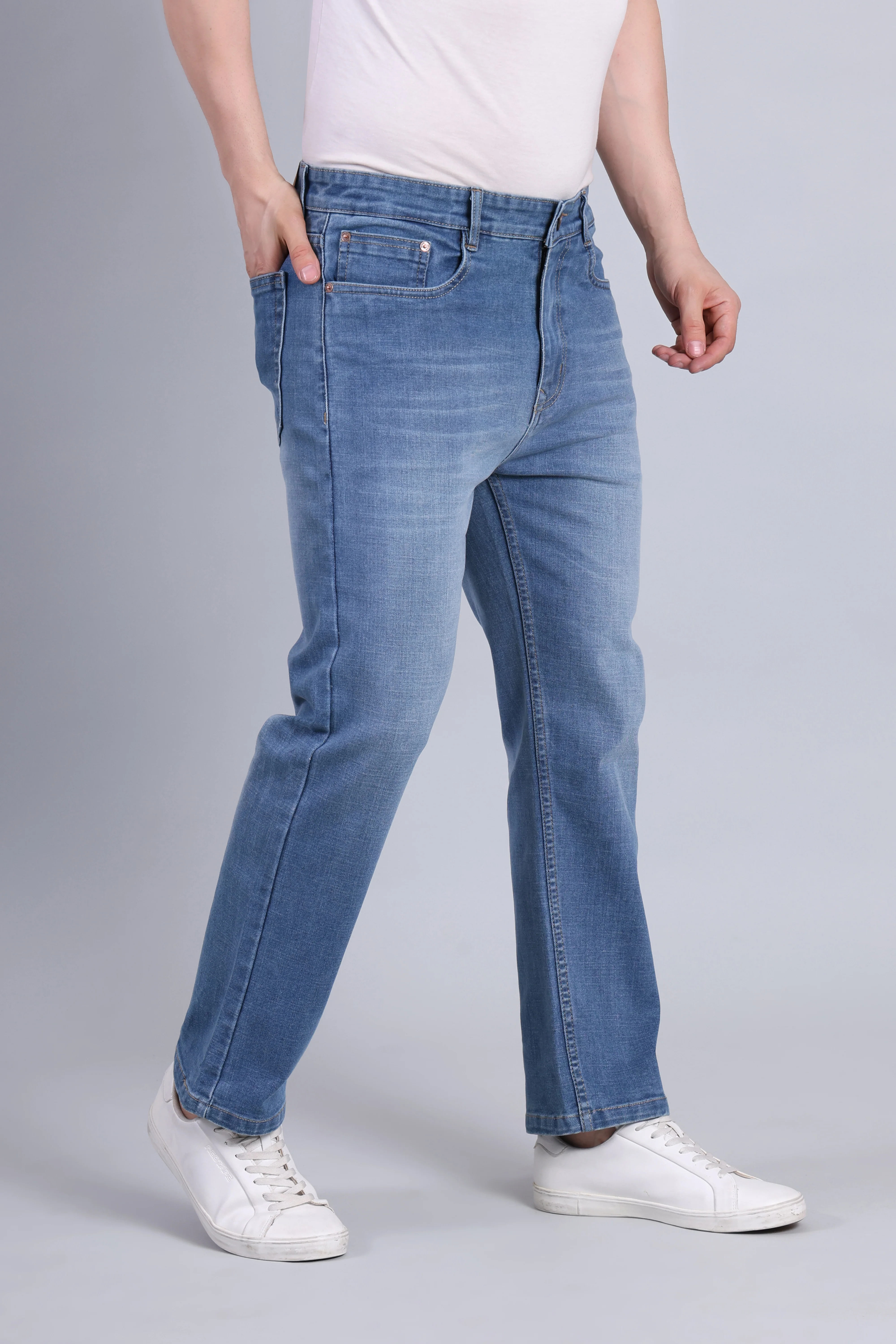 Red Boffin Men's Relaxed Fit Cotton Light Blue Jean - Image 3